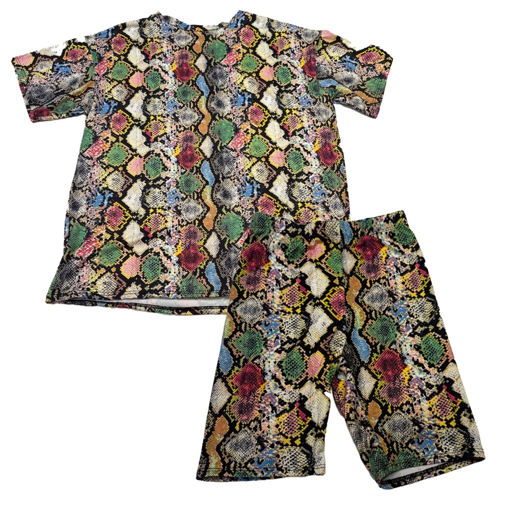 Matching t-shirt and biker shorts set